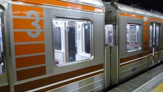 阪急電車と相互乗り入れしています