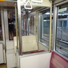 １番前の車両だが運転手はいない