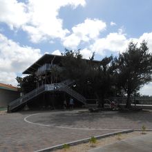 新しくレストランが