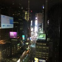 タイムズスクエアビューのお部屋。感覚的にもっと近い。