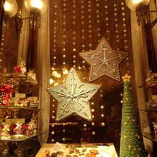 クリスマス仕様のショーウインドー
