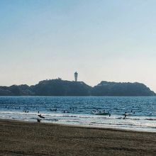 西浜海水浴場から江ノ島