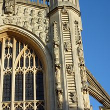 天使が梯子を上っています