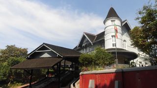 独立の英雄の住居跡