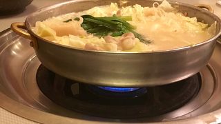 人気のもつ鍋屋