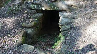 熊野三所神社の境内入ってすぐ