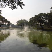 噴水もあり癒される公園