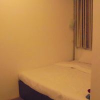 ベッドは少し小さめかも？