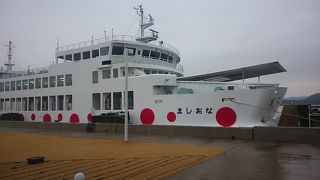 外観も内装もデザイン性抜群