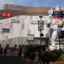 ガンダムに圧倒