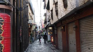 風情のある細い道です