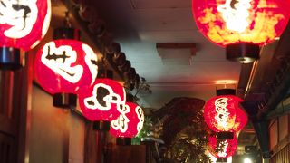 赤提灯がいい雰囲気