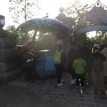 アリス イン ワンダーランド メイズ (愛麗糸夢遊仙境迷宮)