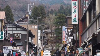 １００ｍほどのゆるやかな坂道