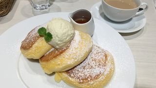 ふわふわのパンケーキ