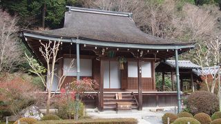 京都大原にひっそりと佇むお寺