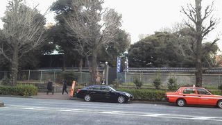 儒教の礼儀正しさに思いを馳せ、背筋がピンと伸びました。