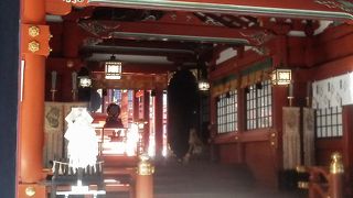 本堂；御鏡で参拝しました。