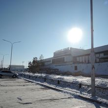 なお、市内→空港のバスは空港駐車場まで入ってくる