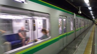  新しいアナウンステープの発音が汚い