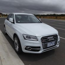 MELのハーツで借りたレンタカー、Audi A4