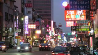 市街地の北にある通り