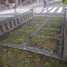 八雲橋モニュメントの様子