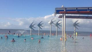 エスプラネードラグーンde無料快適プール