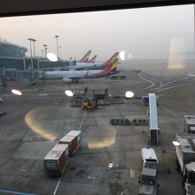 霧に霞む仁川国際空港