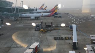 霧の仁川国際空港