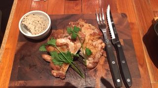 アクセスと雰囲気は良いが味はメニューによりけり