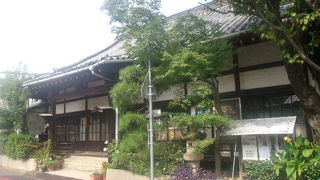 観光客的立場からは少し立ち寄り辛い雰囲気のお寺でした