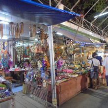 値切る楽しみもあります。