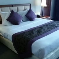 大きなダブルベッド