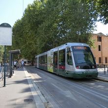 ベッリ駅にて。