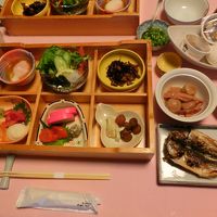 お部屋で頂く朝食