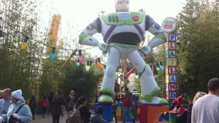 ピクサーっぽい感じ