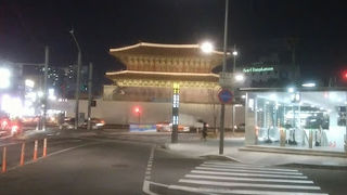 工事中で土台の分は仮囲いで見えませんでした