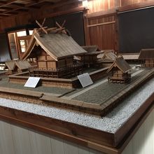 彰古館にて、出雲大社1/30の模型。