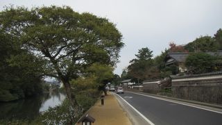 歩いて散策がよい