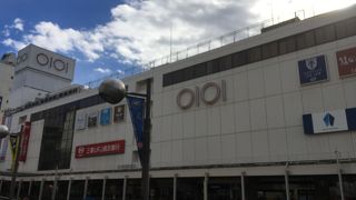 アクセサリーなどの小物が充実