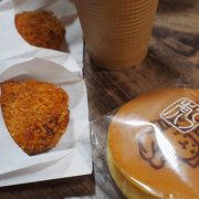 豊富な品揃えと、近江牛コロッケ・メンチが味わえます！