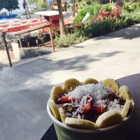 ホテル内のコーヒーショップのアサイーボール