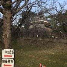 駐車場の入口にある案内です