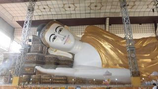 イケメンの寝仏