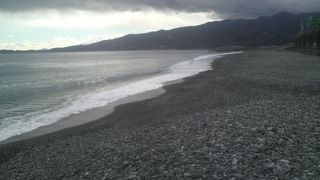 波打ち際の散歩など冬でもわりと楽しめます