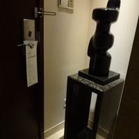 玄関にオブジェ