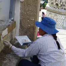 修復しているところです。