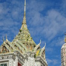 いろいろな建物があります。