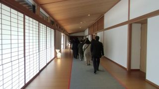 500円の差なら、ガイドツアーの方が良い。